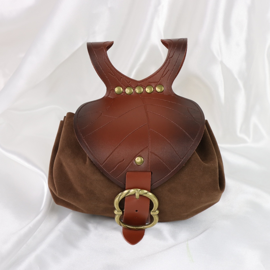 Borsa da cintura a forma di fo - Womens Suit recensione e prezzo